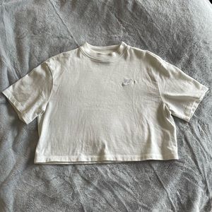 Nike Sportswear Cropped White T-Shirt